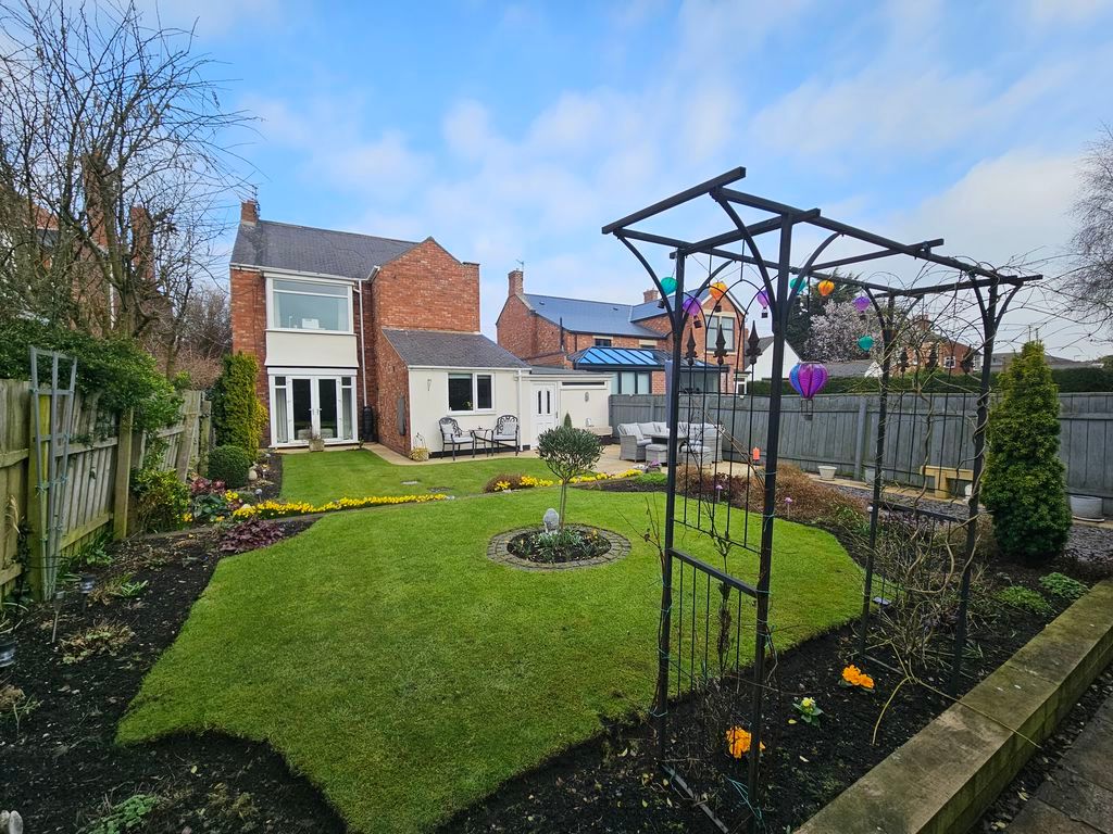 Property photo 1 of 16 Photo 16