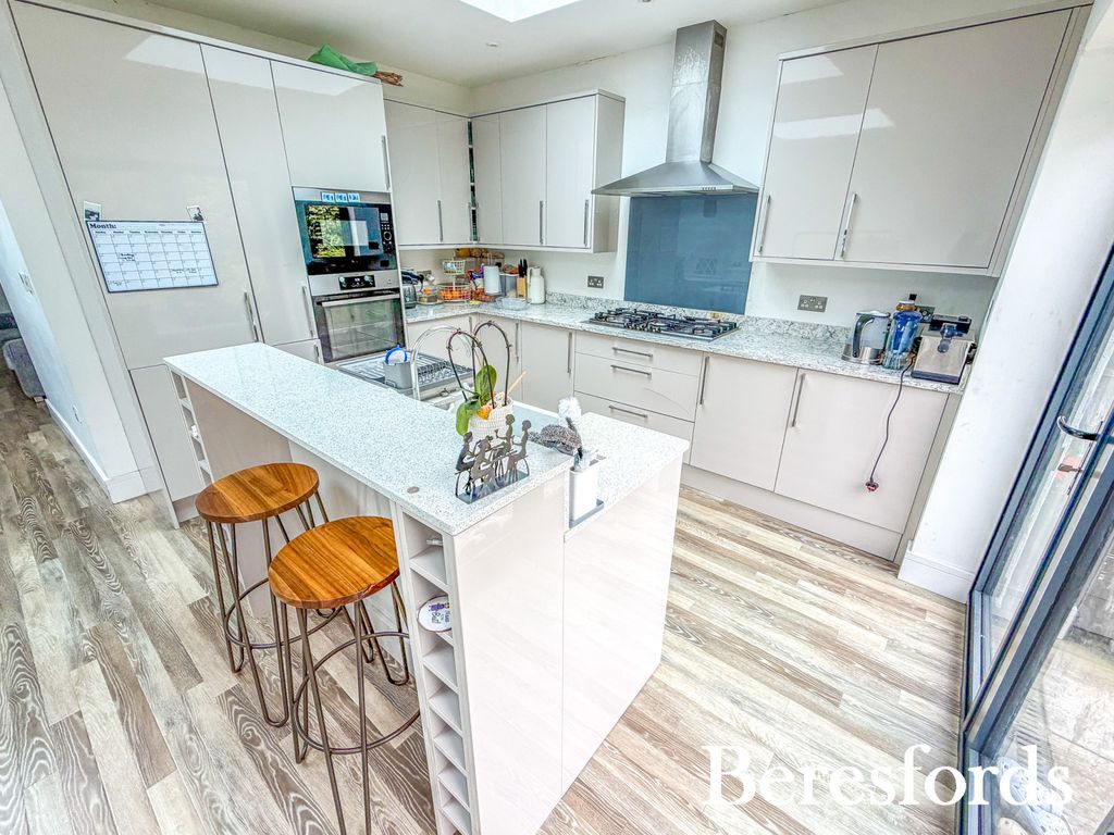 Property photo 3 of 32 Picture No. 31