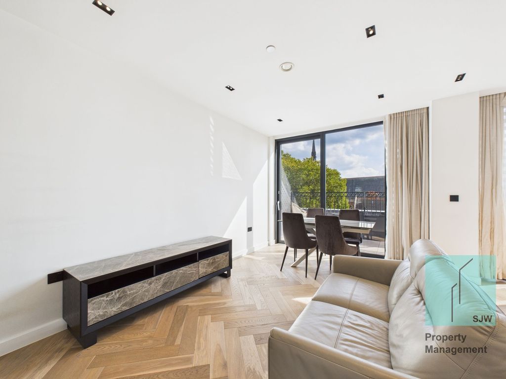 Property photo 3 of 12