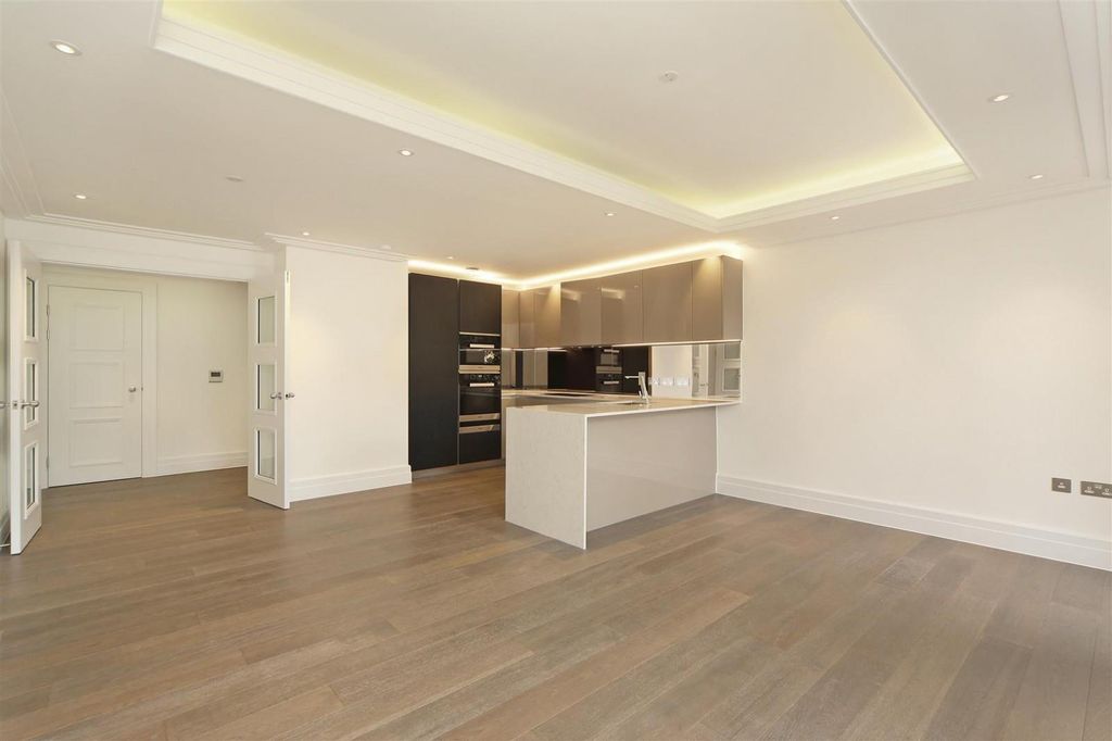 Property photo 2 of 9 Image