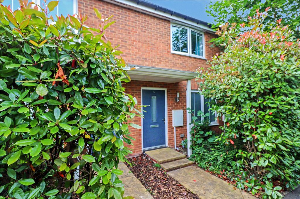 Property photo 1 of 11 Front