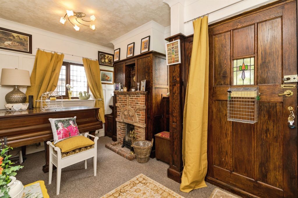 Property photo 3 of 19