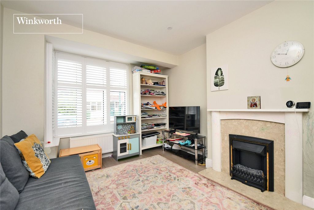 Property photo 1 of 10 Picture No. 05
