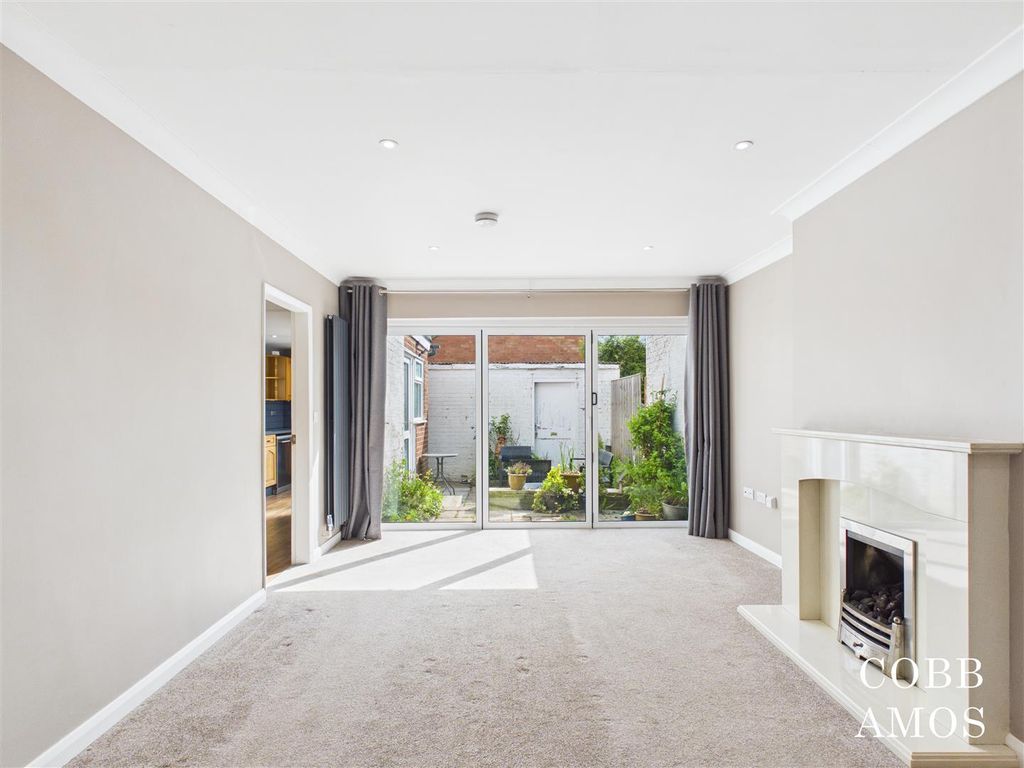 Property photo 2 of 20 Cam03722G0-Pr0100-Still012.Jpg