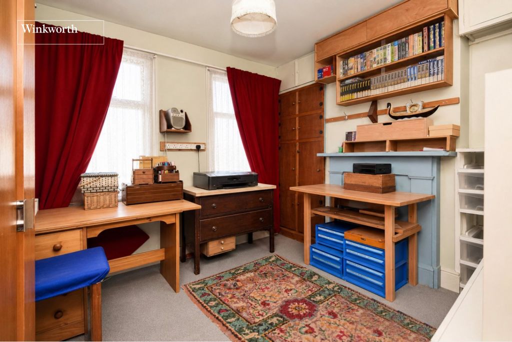 Property photo 3 of 11 Picture No. 16
