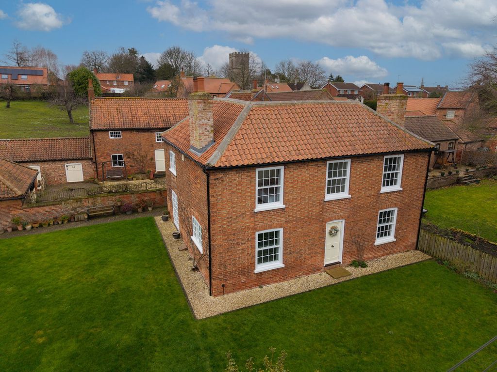 Property photo 1 of 35