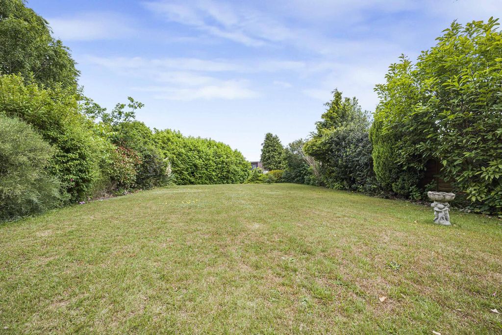 Property photo 2 of 19 Rear Garden