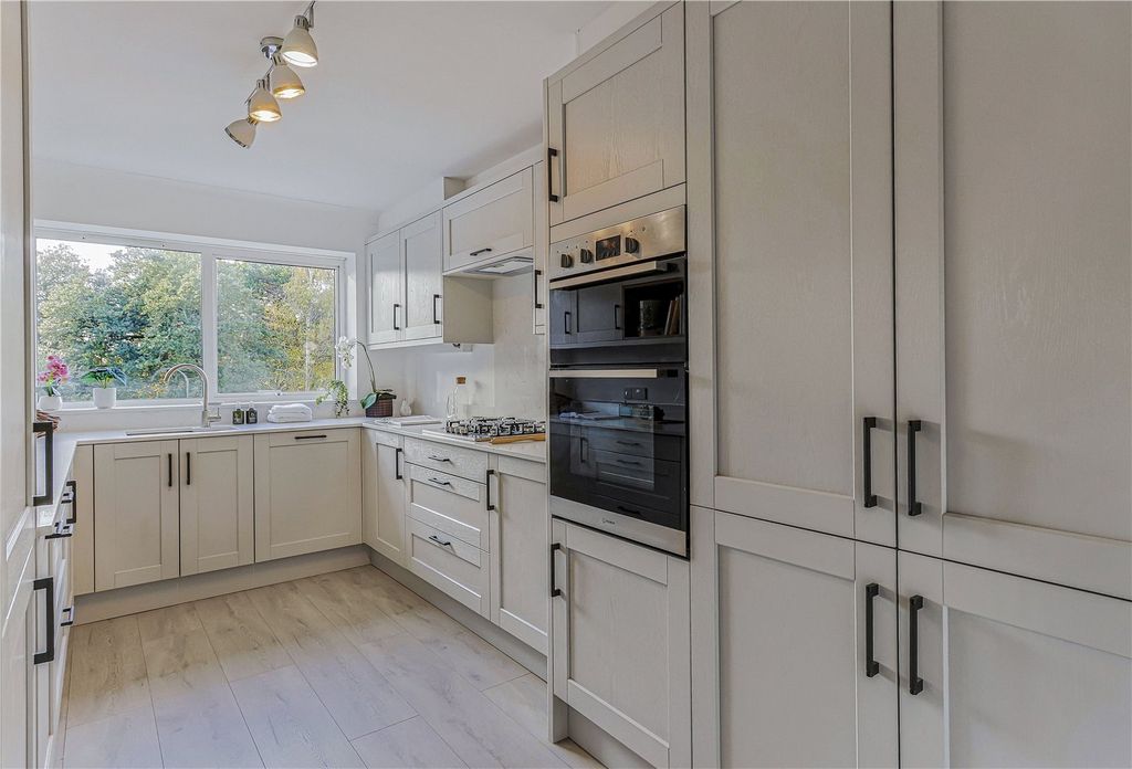 Property photo 2 of 26 Kitchen