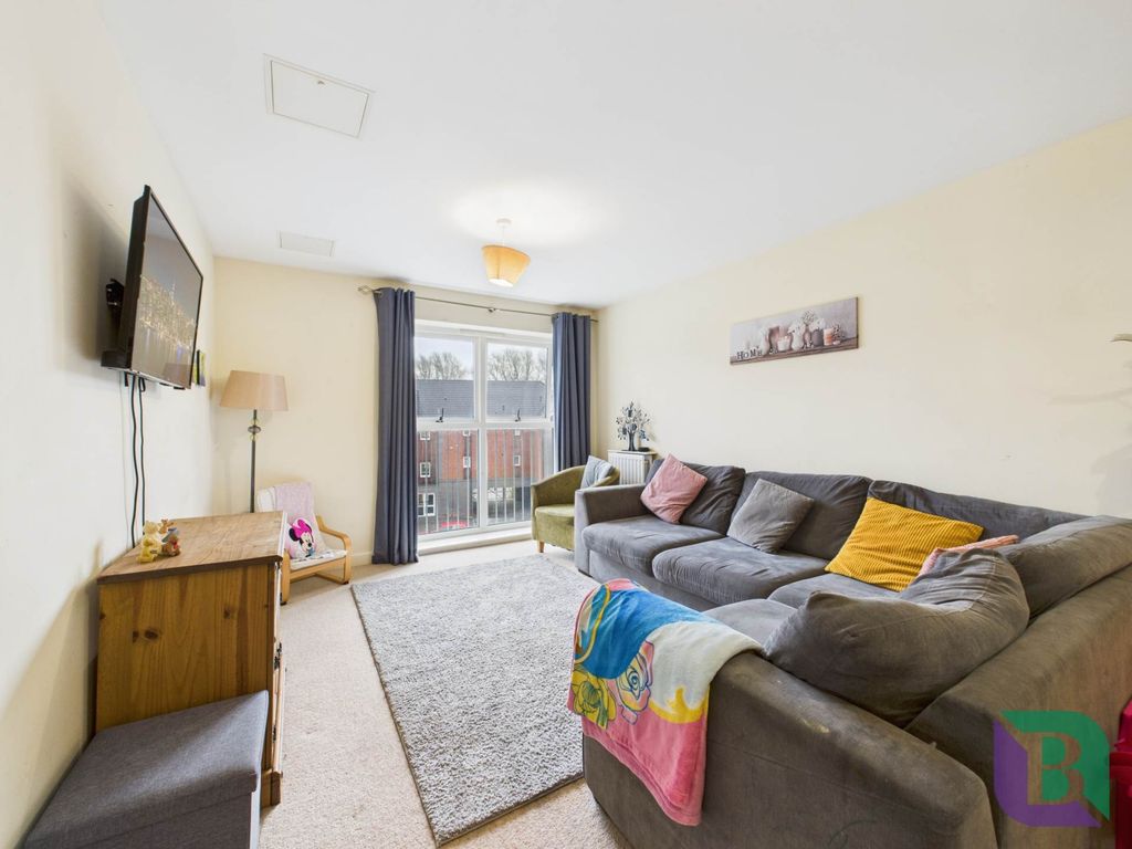 Property photo 3 of 9