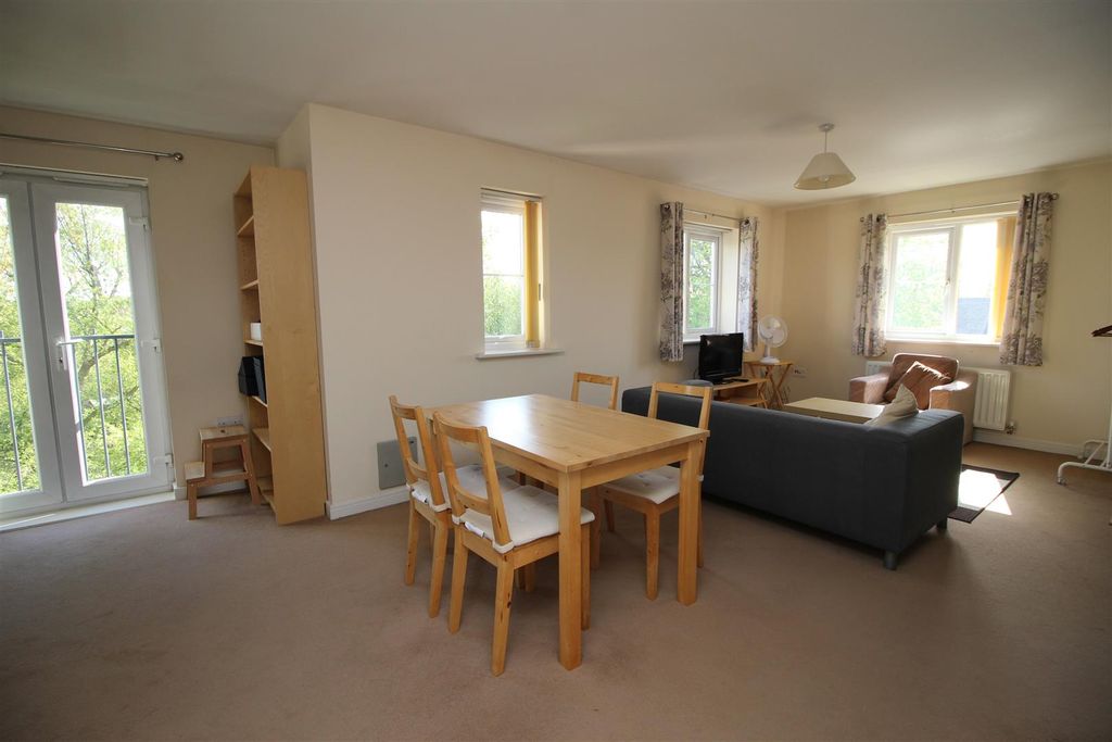 Property photo 2 of 14 Img_7325.Jpg