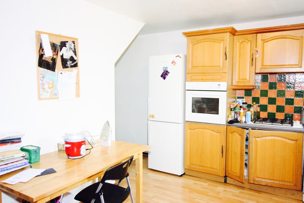 Property photo 3 of 4