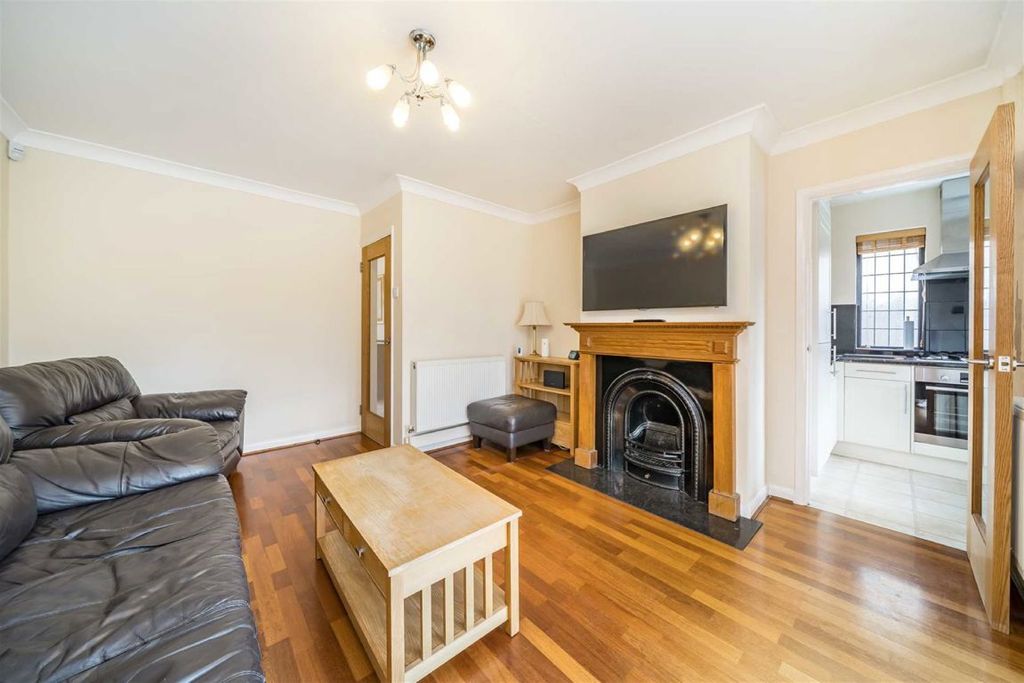 Property photo 2 of 7