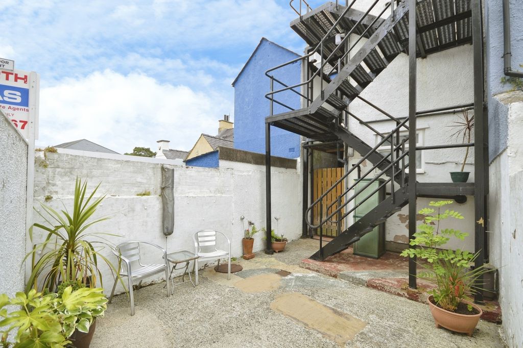 Additional image 12 of 2 bed flat for saleBeach Road, Menai Bridge, Isle Of Anglesey LL59