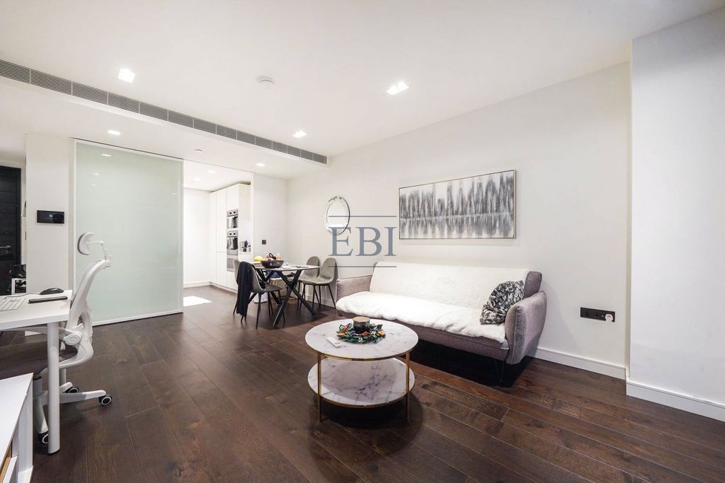 Property photo 3 of 16 Picture No. 23