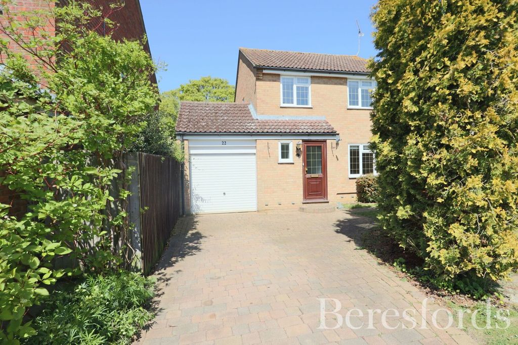 Property photo 1 of 17 Front