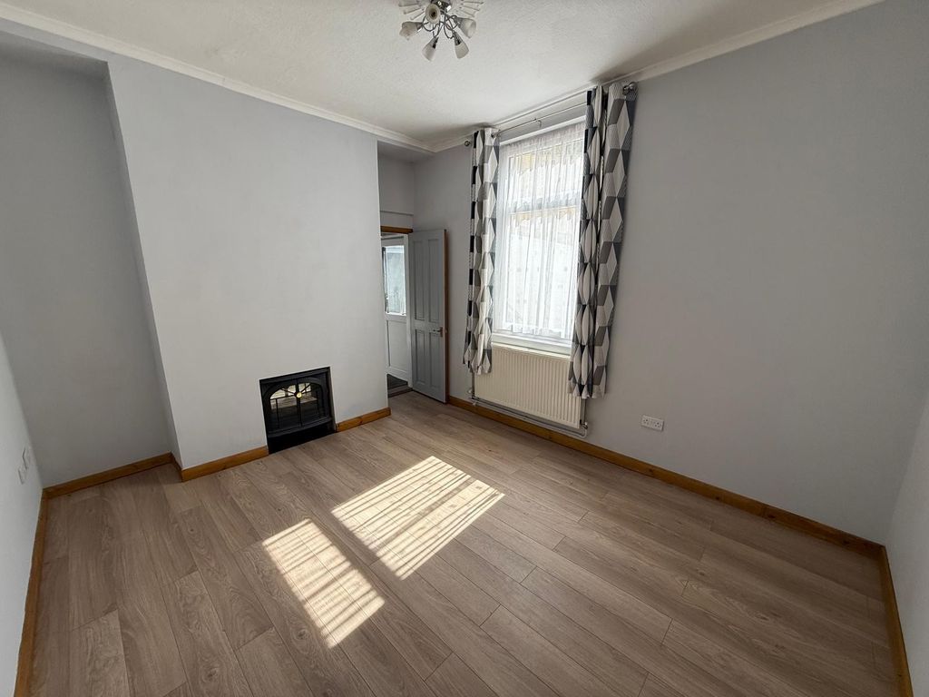 Property photo 3 of 19 Not Specified