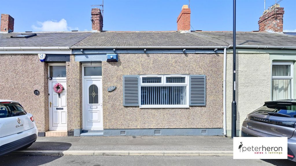 Property photo 1 of 15