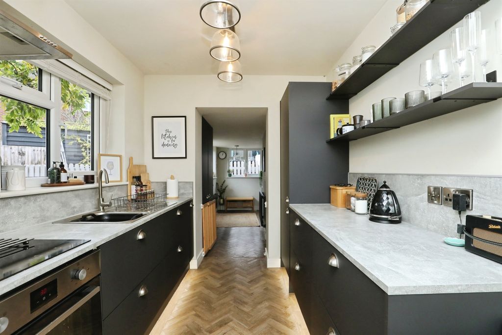 Property photo 3 of 22