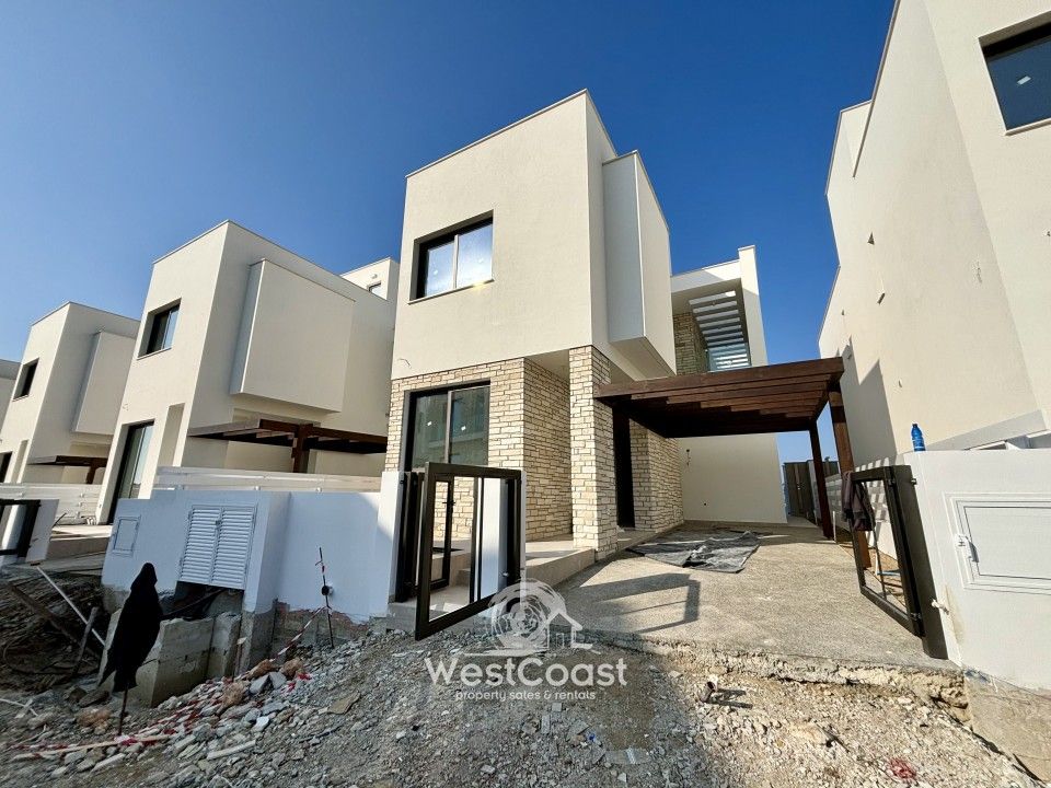 Property photo 1 of 37