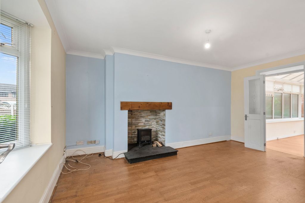 Property photo 3 of 22