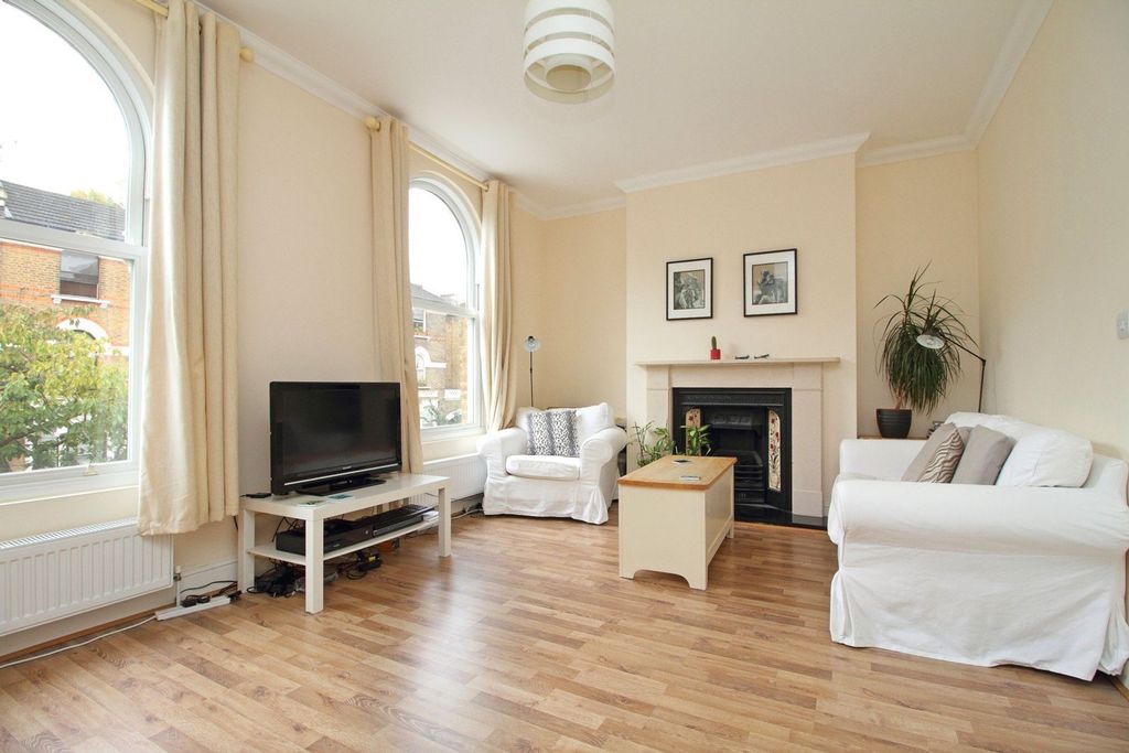 Property photo 1 of 7
