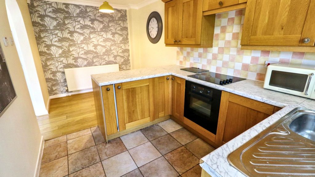 Property photo 2 of 29