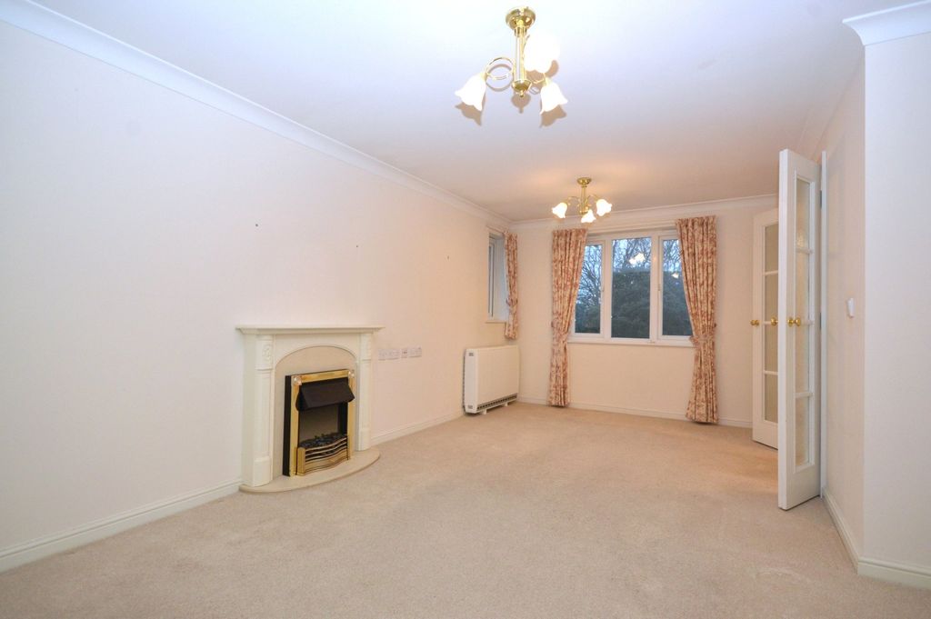 Property photo 3 of 6 Picture No. 06