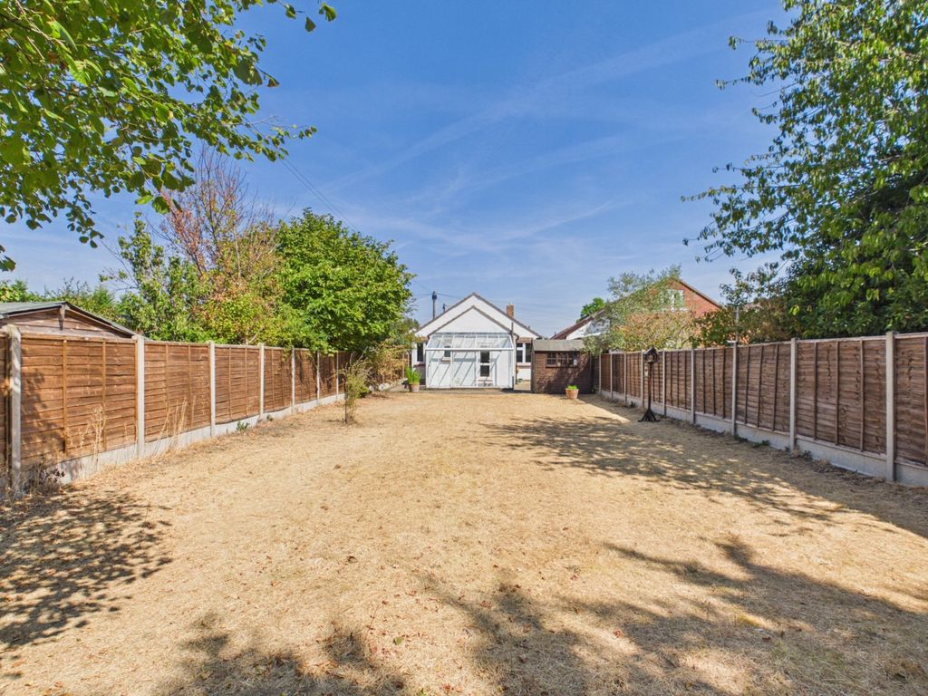Property photo 3 of 11 Picture No. 17