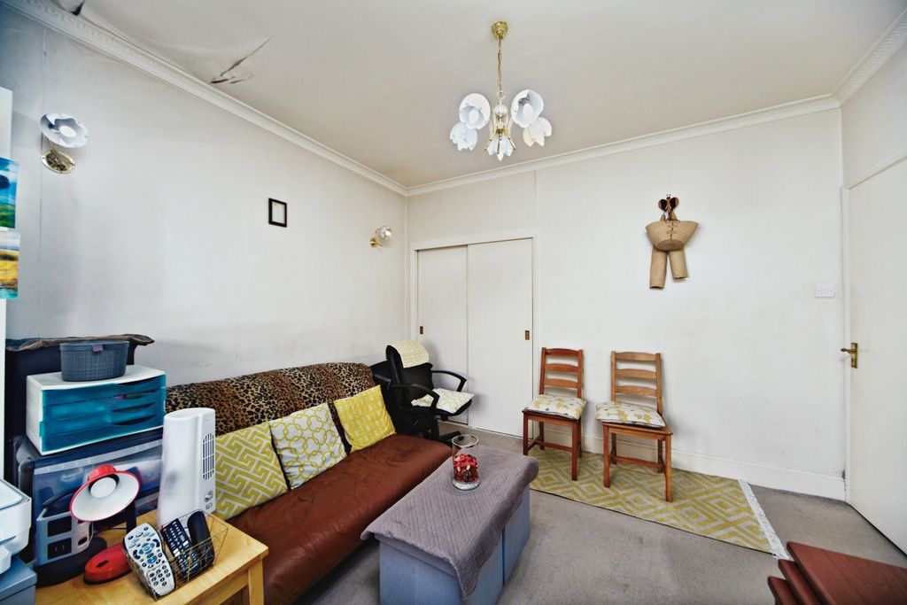 Property photo 3 of 15 Photo