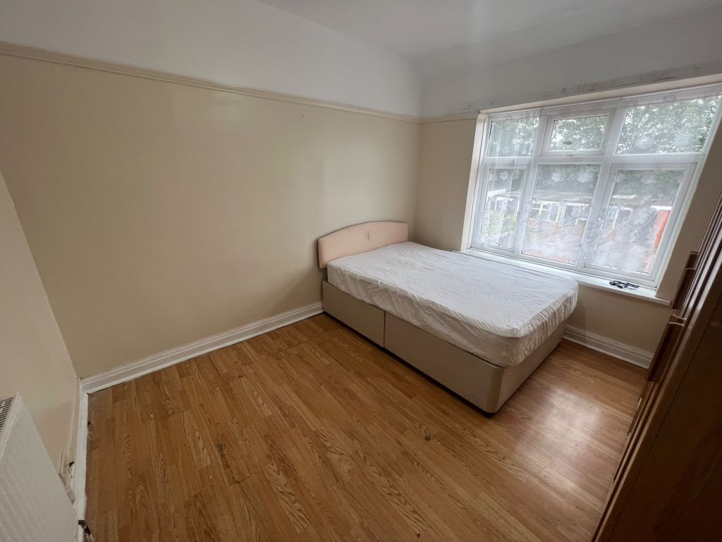 Property photo 1 of 8 Media-1729797914521-4535474140