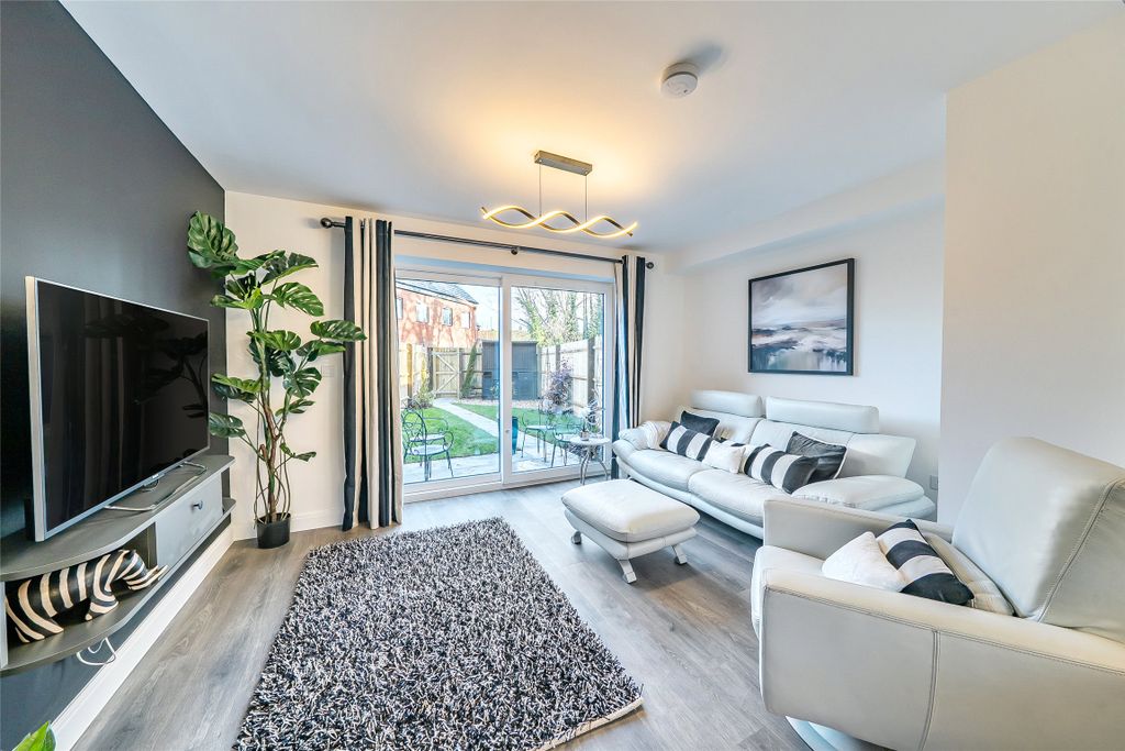 Property photo 1 of 22 Picture No. 25