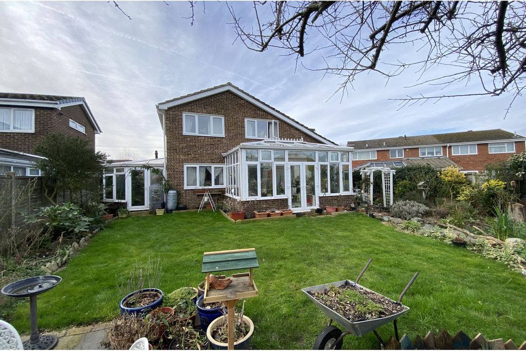 Property photo 2 of 22