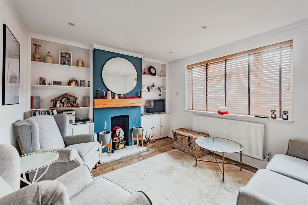 Property photo 3 of 15