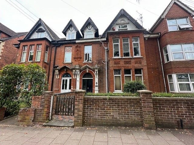 Property photo 1 of 6