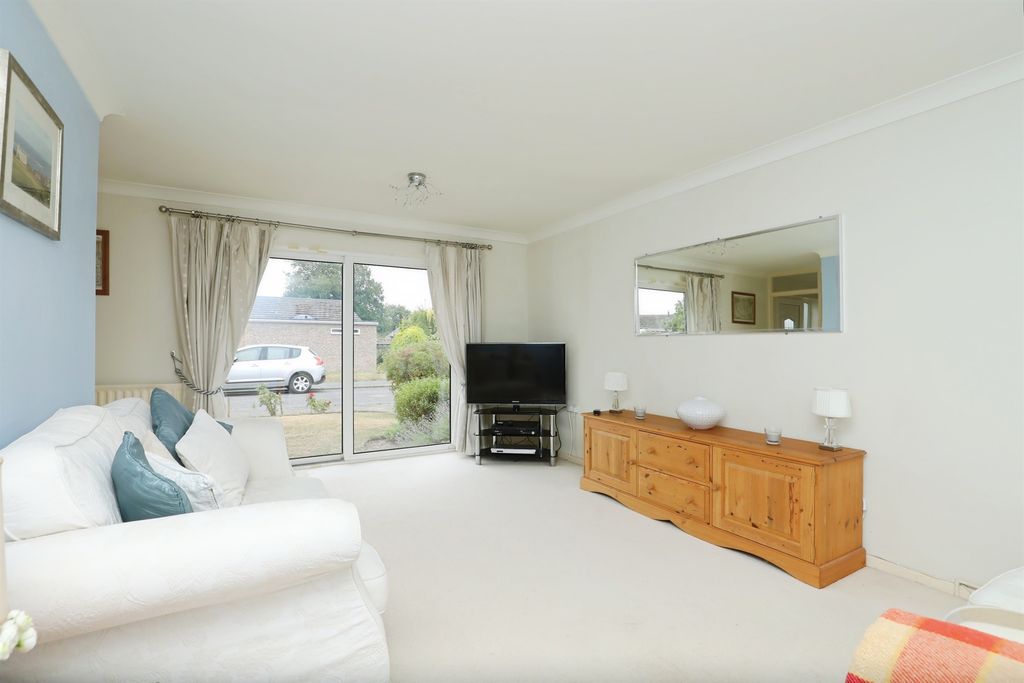 Property photo 2 of 14