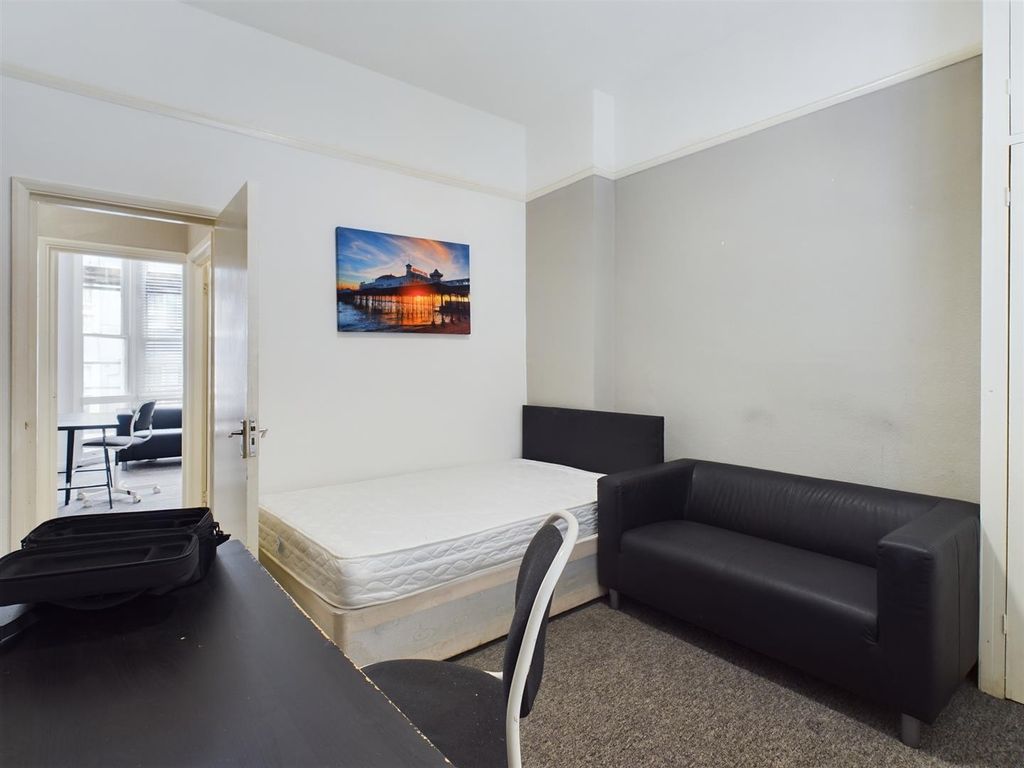 Property photo 3 of 7 Cam02534G0-Pr0045-Still003.Jpg