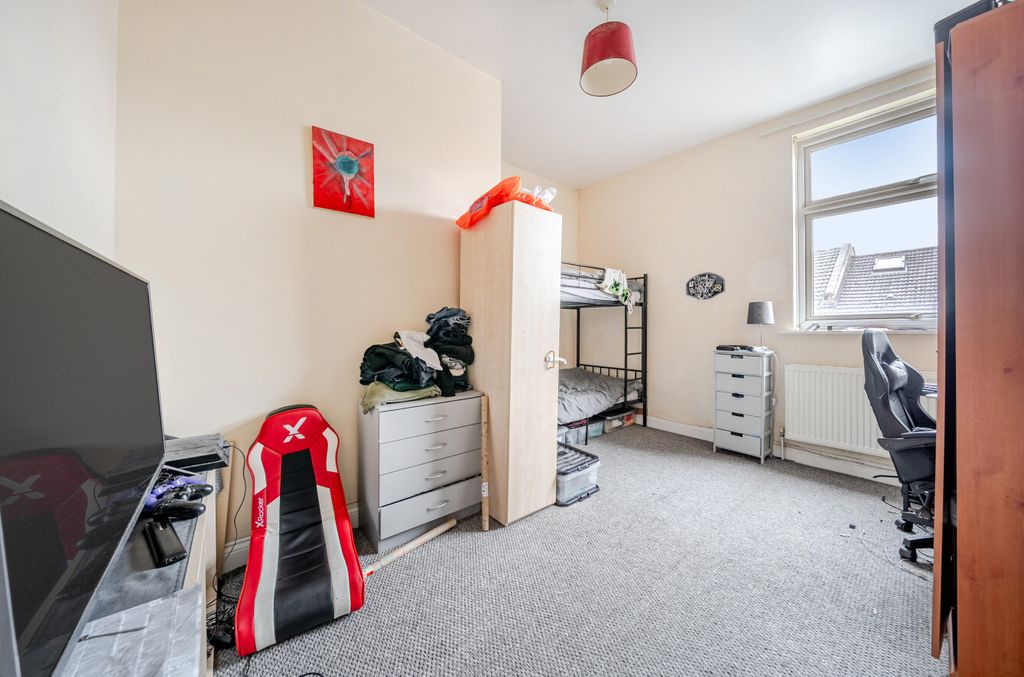 Property photo 2 of 13 1384662-1-692d89A...