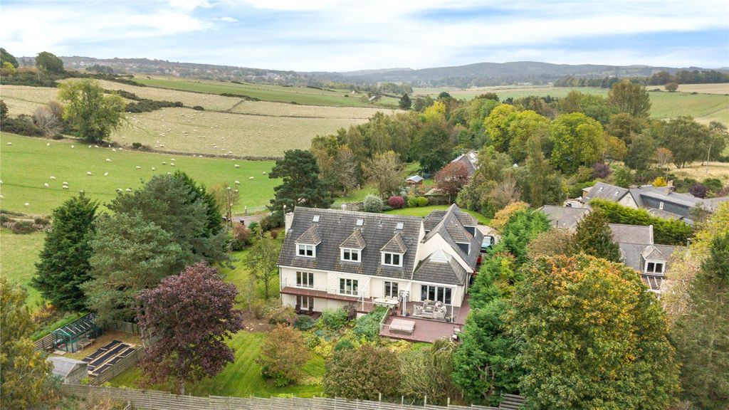 Property photo 2 of 40 Bracken Den 4