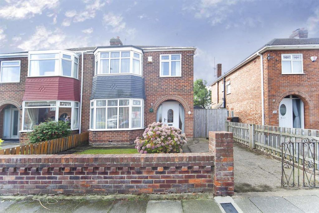 Property photo 1 of 31