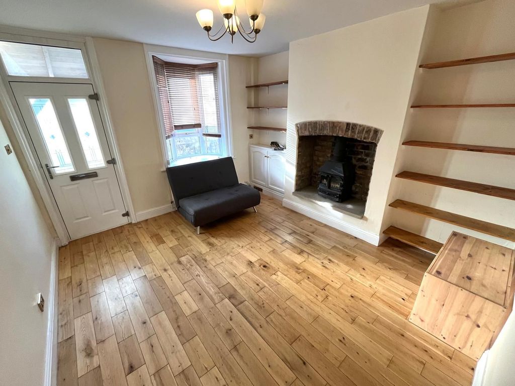 Property photo 2 of 12