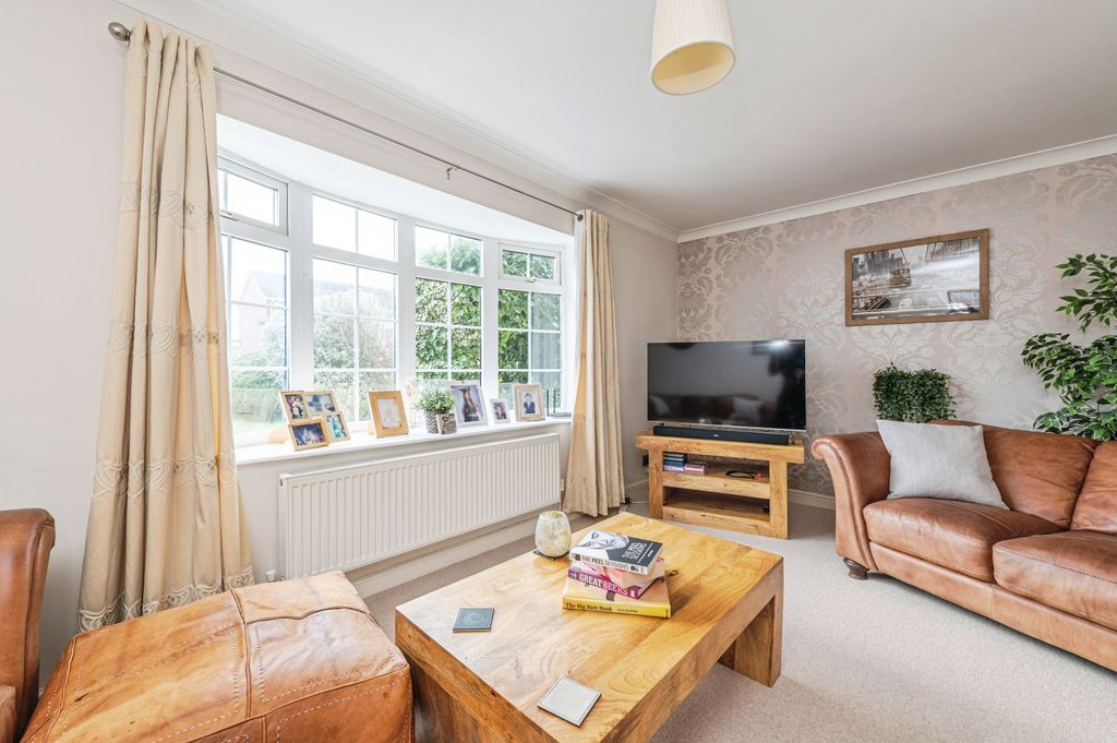 Property photo 3 of 15