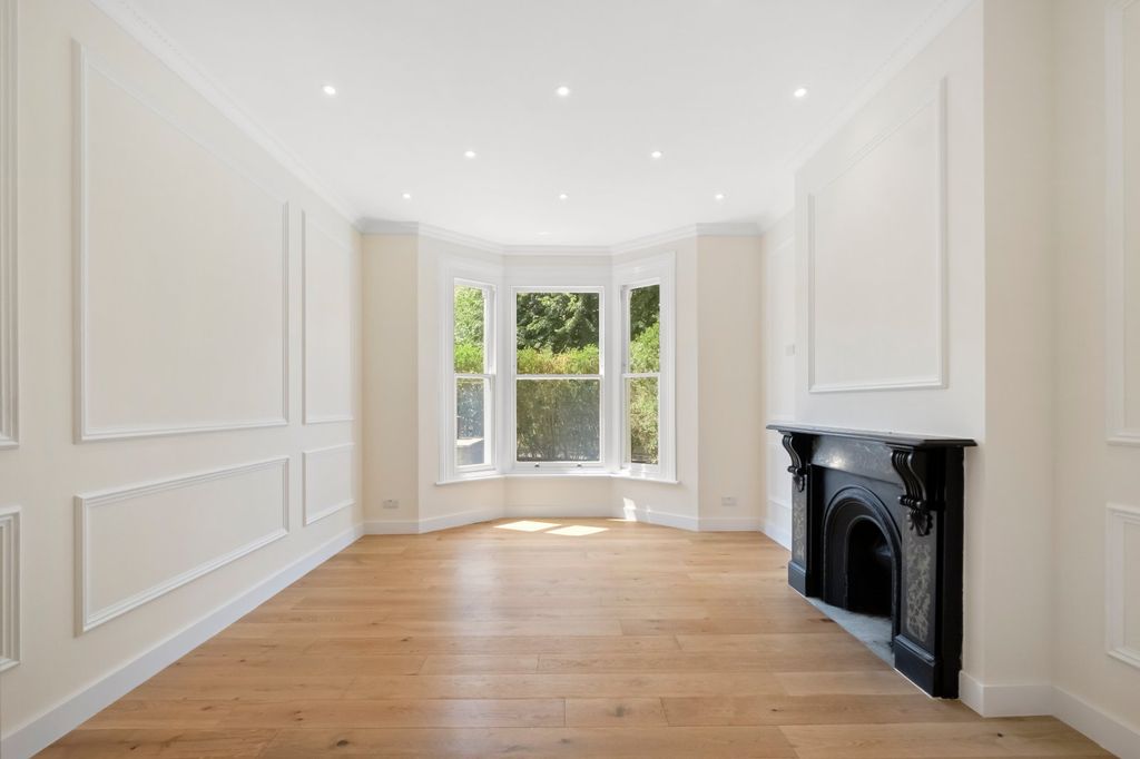 Property photo 2 of 10 Reception Room