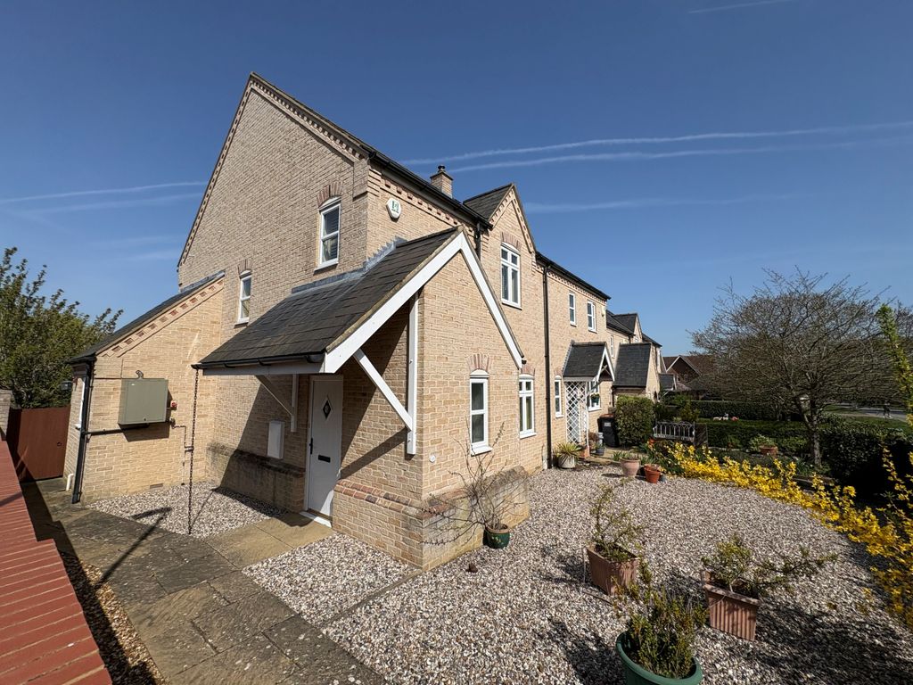 Property photo 1 of 21 Executive Three-Bedroom Home In Sought-After Village Of Roxton.