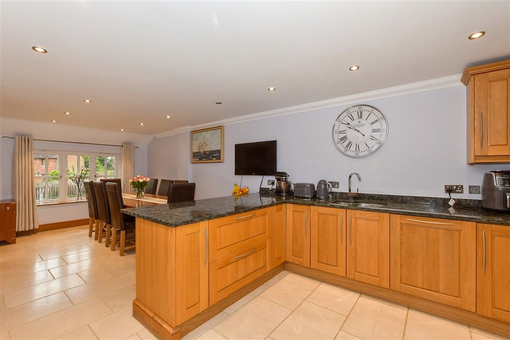 Property photo 1 of 13 Kitchen