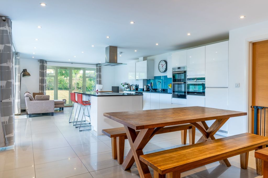 Property photo 3 of 31 Bright, Dual Aspect Kitchen/Diner