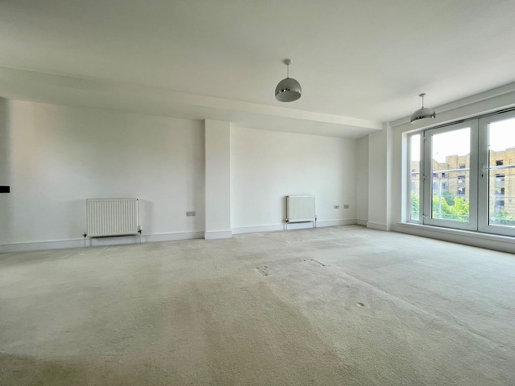 Property photo 3 of 6 Image