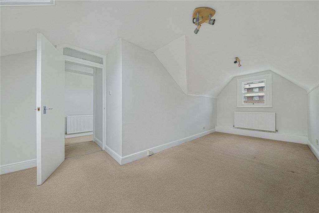 Property photo 2 of 12 Picture No. 04