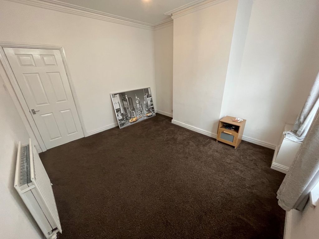 Property photo 3 of 9 Image
