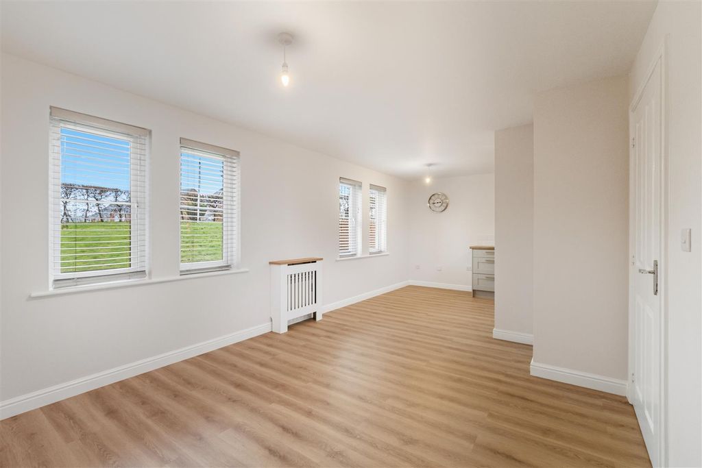 Property photo 1 of 36 Dsc_4825.Jpg