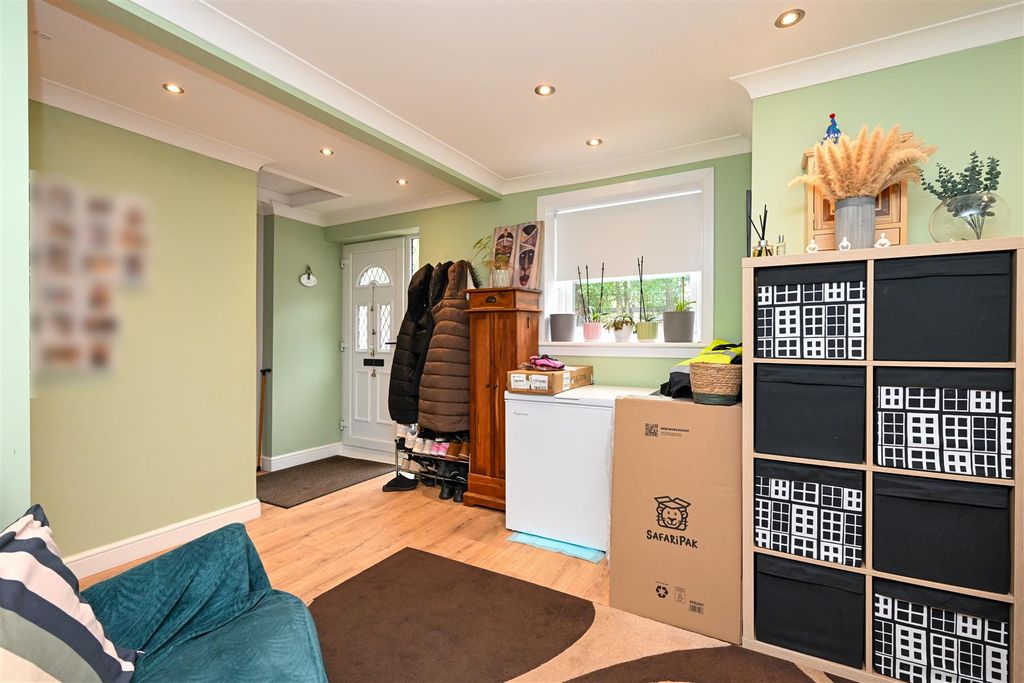 Property photo 3 of 18 3.Jpg